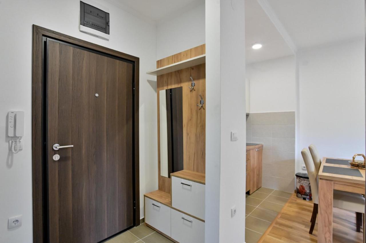 Apartment White Bear ซลาตีบอร์ ภายนอก รูปภาพ