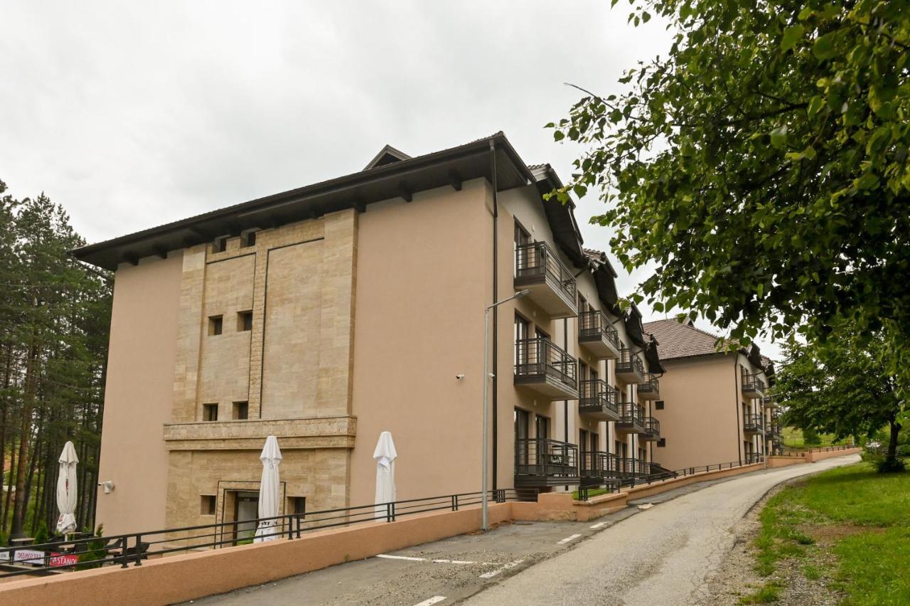 Apartment White Bear ซลาตีบอร์ ภายนอก รูปภาพ